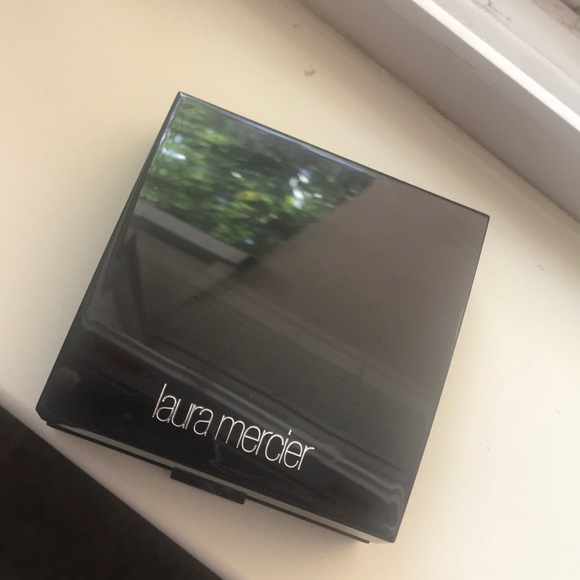 Laura mercier “indiscretion” highlight. - Picture 1 of 4